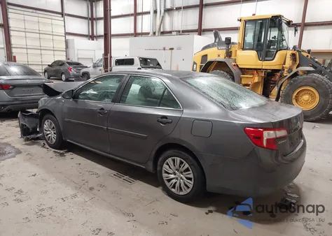 2014 Toyota Camry Le z USA, uszkodzony, nr VIN 4T1BF1FK9EU395863